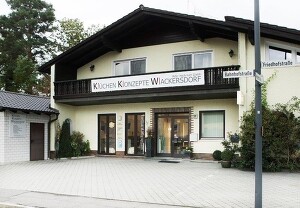 Kommen Sie bei uns in Wackersdorf vorbei ... Kommen Sie bei uns in Wackersdorf vorbei ...