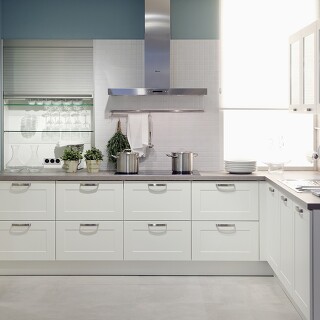 Das Bild der Küche vergrößert sich bei Drauf-Klick! Das Bild der Küche vergrößert sich bei Drauf-Klick!