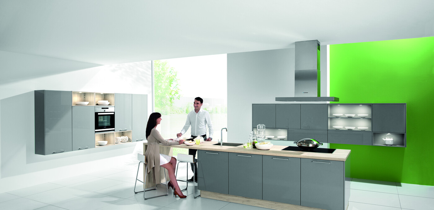 Welche Küche gefällt Ihnen? Welche Küche gefällt Ihnen?